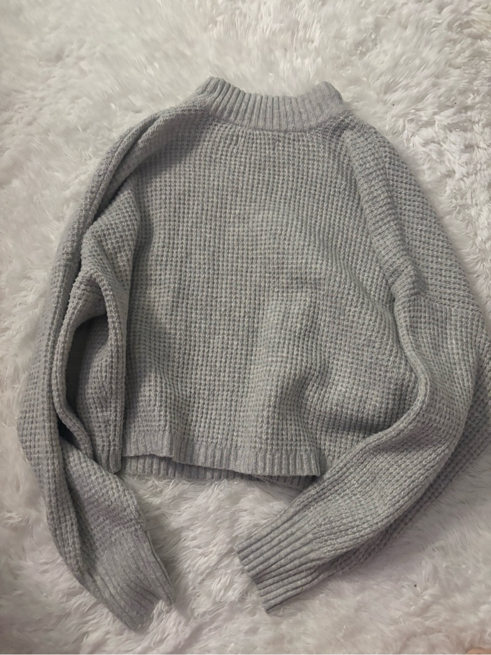 Hollister Light Gray Waffle Knit Cropped Turtleneck Sweater - Picture 3 of 3